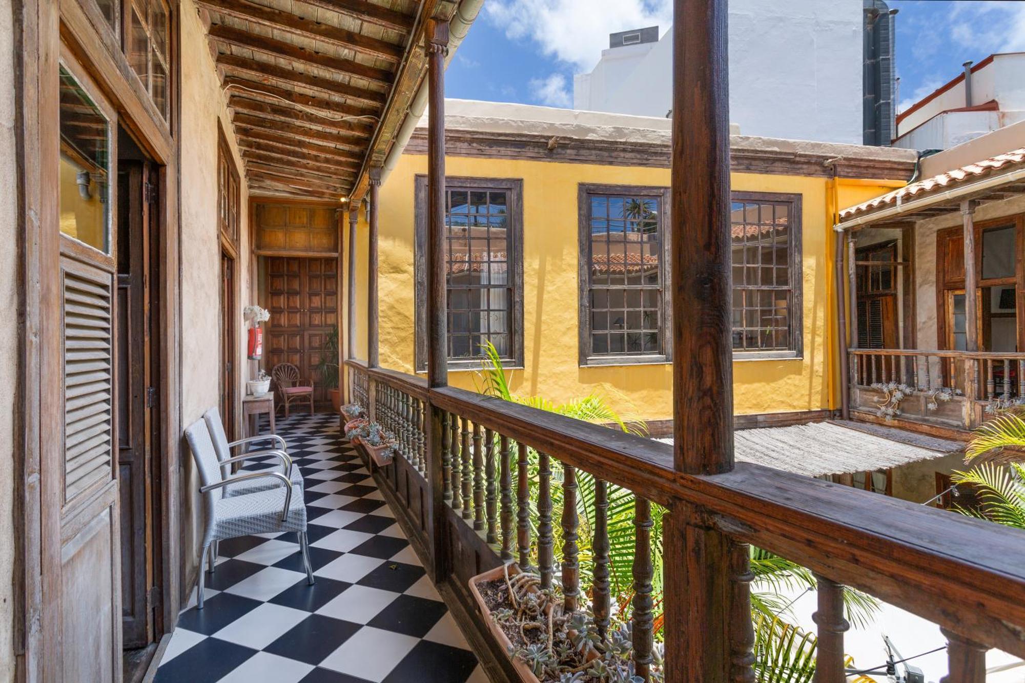Casa Montesdeoca - Jacaranda Las Palmas de Gran Canaria Exterior photo
